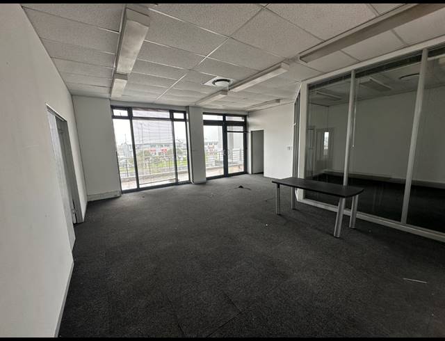 158M² OFFICE TO LET IN CENTURY CITY